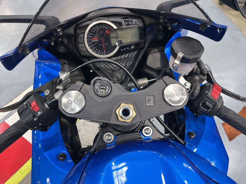 Used 2017 Suzuki GSX-R600L7 CA Image 10