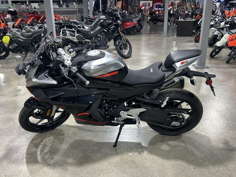 2025 CFMOTO 450SS Image 18