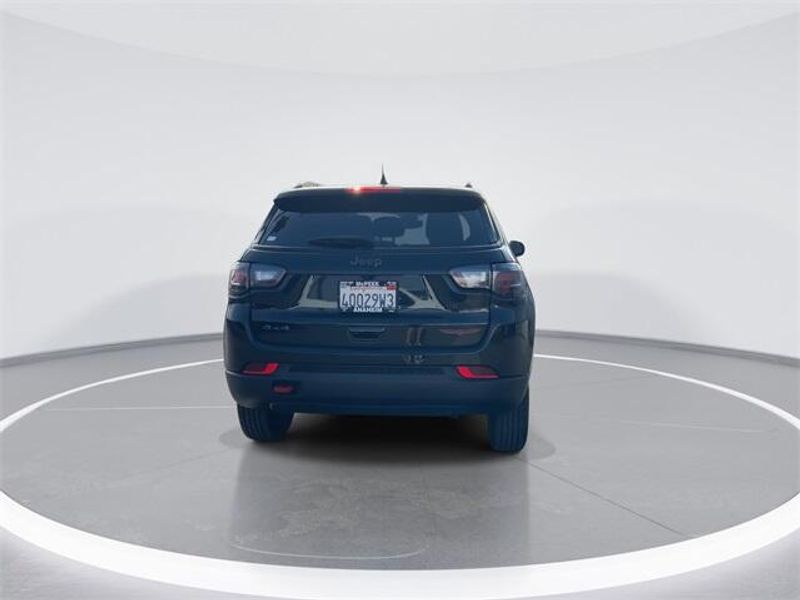 Used 2022 Jeep Compass TrailhawkImage 7