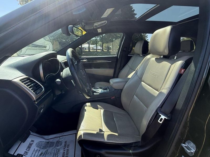 2016 Jeep Grand Cherokee Limited photo 9