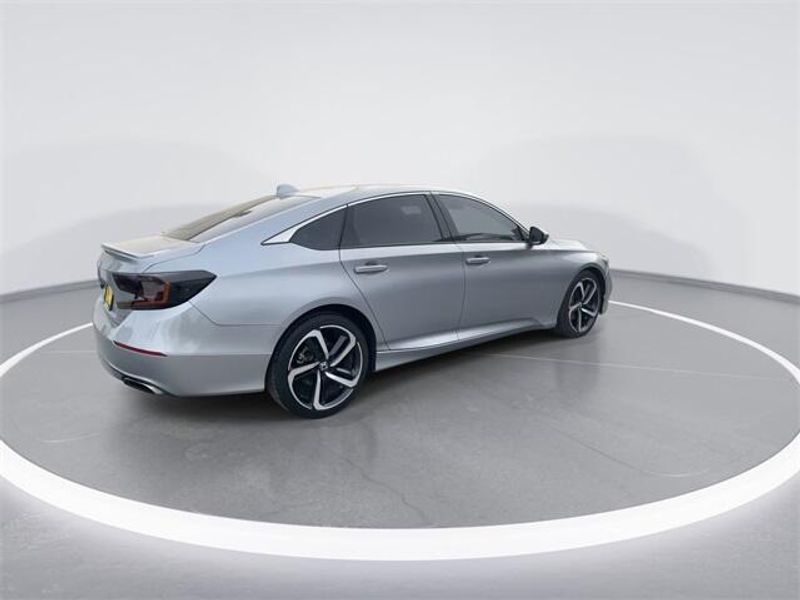 2018 Honda Accord Sport 2.0TImage 8