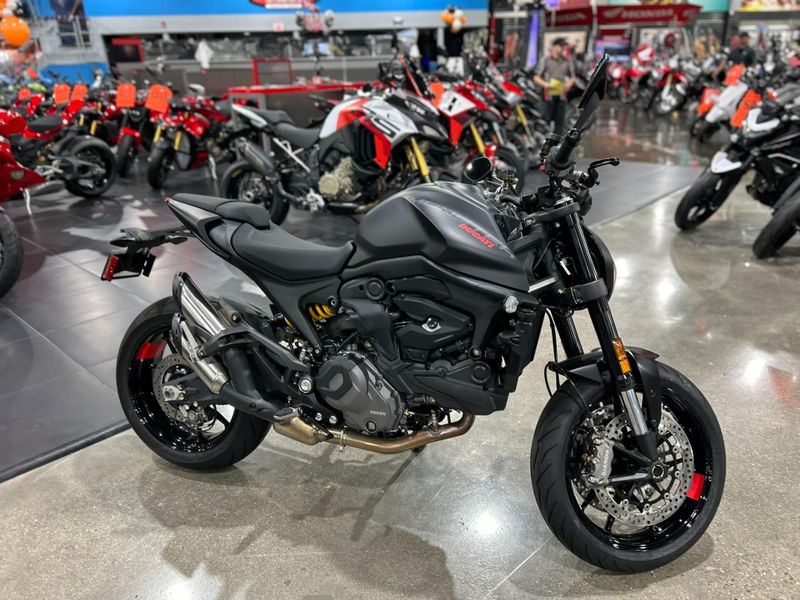 New 2026 Ducati MONSTER 937+ Image 4