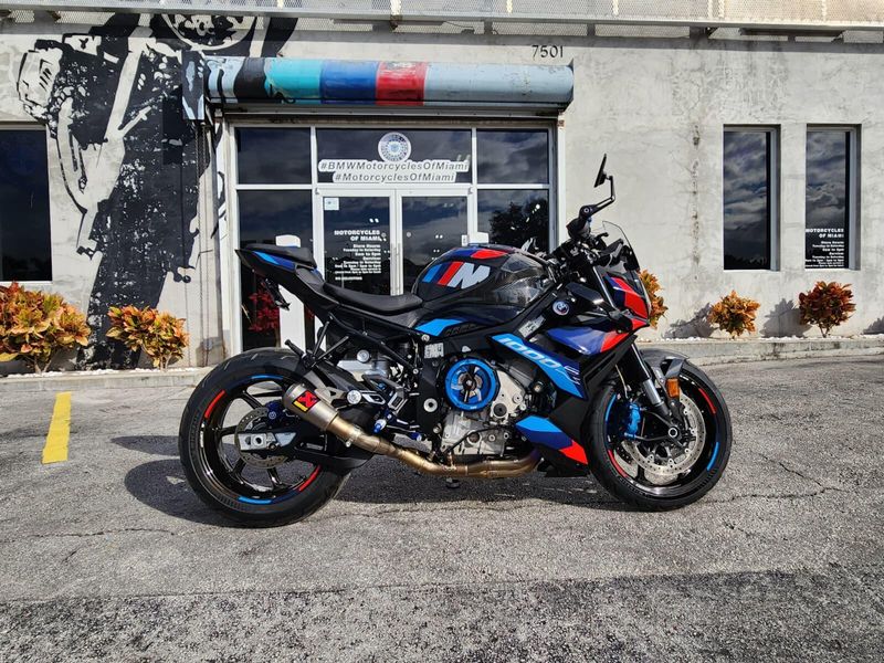 2023 BMW M 1000 RImage 11