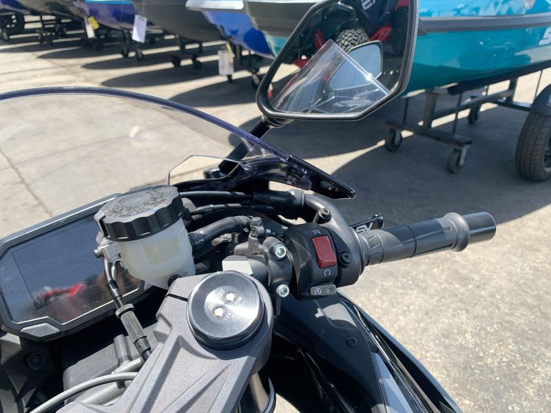 2025 Kawasaki NINJA ZX-6R ABS Image 23