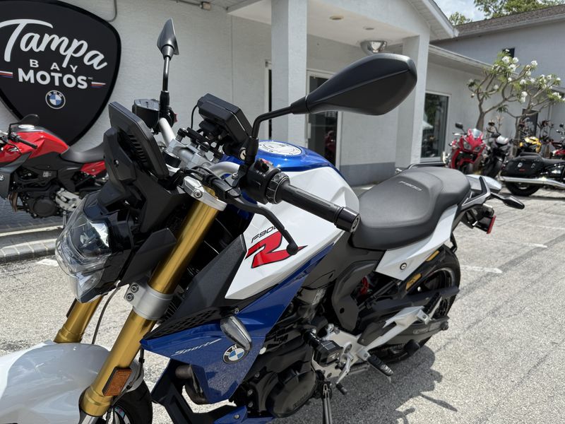2022 BMW F 900 R