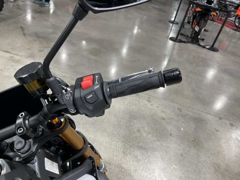 New 2025 Yamaha MT-09 SP Image 31