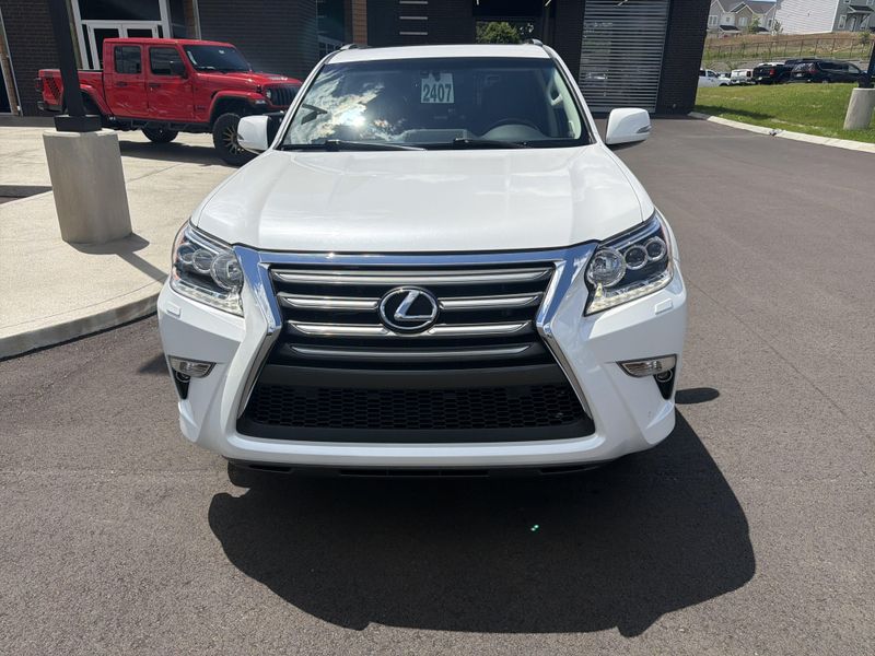 Used 2018 Lexus GX 460 PremiumImage 4