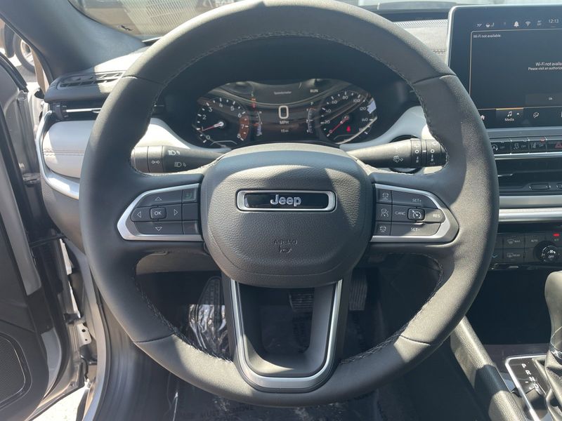 2024 Jeep Compass Limited 4x4Image 16