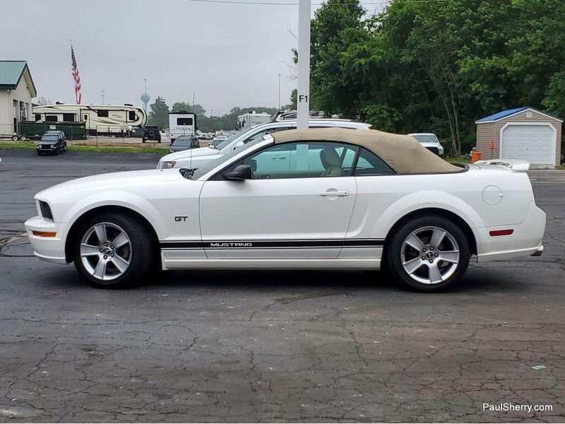 2007 Ford Mustang GT PremiumImage 3