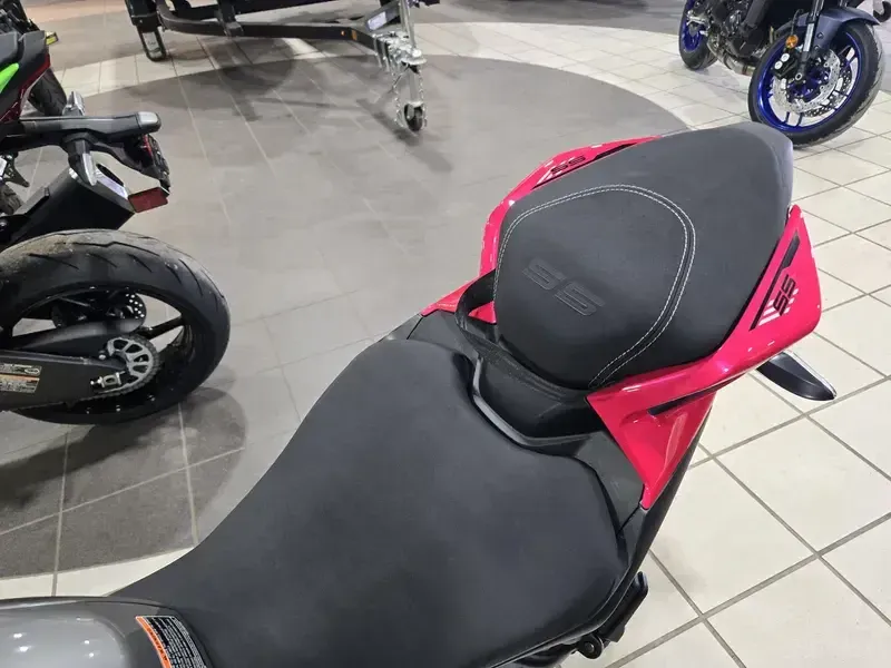 NEW 2026 CFMOTO 300SS Image 8