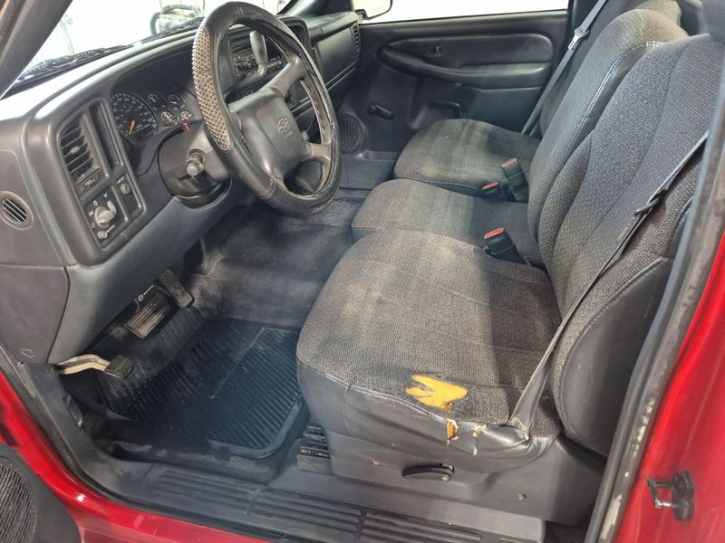 2000 Chevrolet Silverado 1500 Image 18