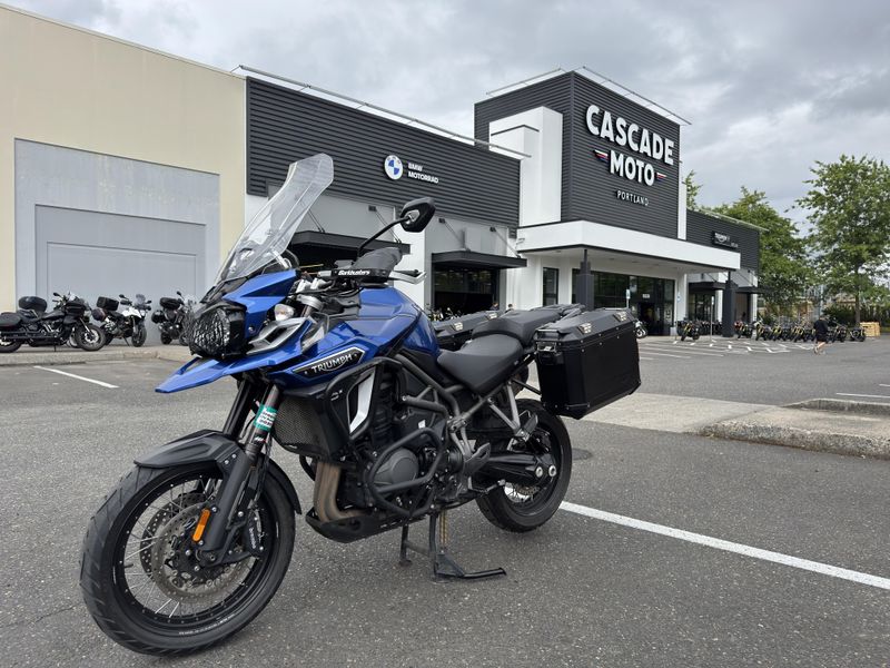2017 Triumph Explorer XCx LRH 