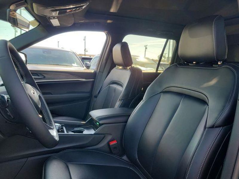New 2026 Jeep Grand Cherokee Limited