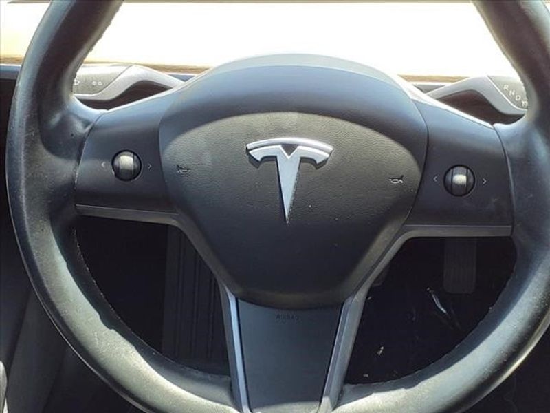 2019 Tesla Model 3 Long RangeImage 6
