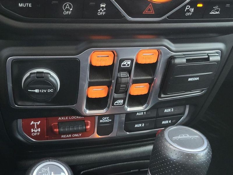 2020 Jeep Gladiator MojaveImage 26
