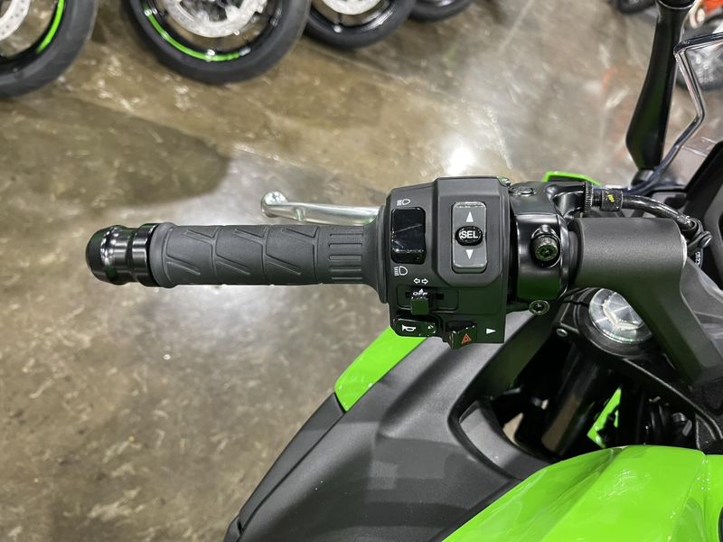 2025 Kawasaki NINJA 650 KRT EDITION ABS Image 3