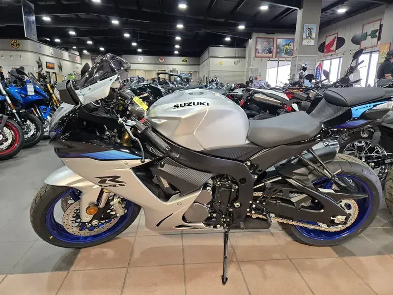 NEW 2026 SUZUKI GSXR750 Image 1