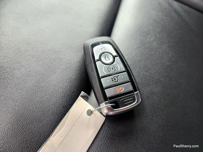 Used 2024 Ford Explorer XLT