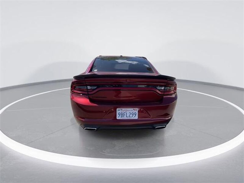 2022 Dodge Charger SXTImage 7