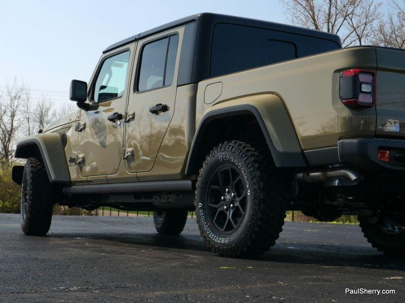 New 2025 Jeep Gladiator Willys 4x4