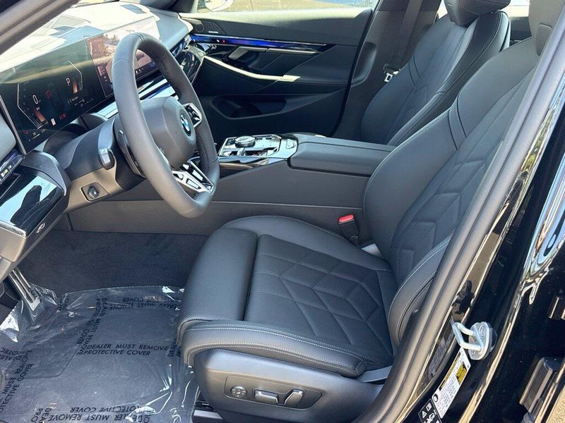 New 2027 BMW 5 Series 540i xDriveImage 16