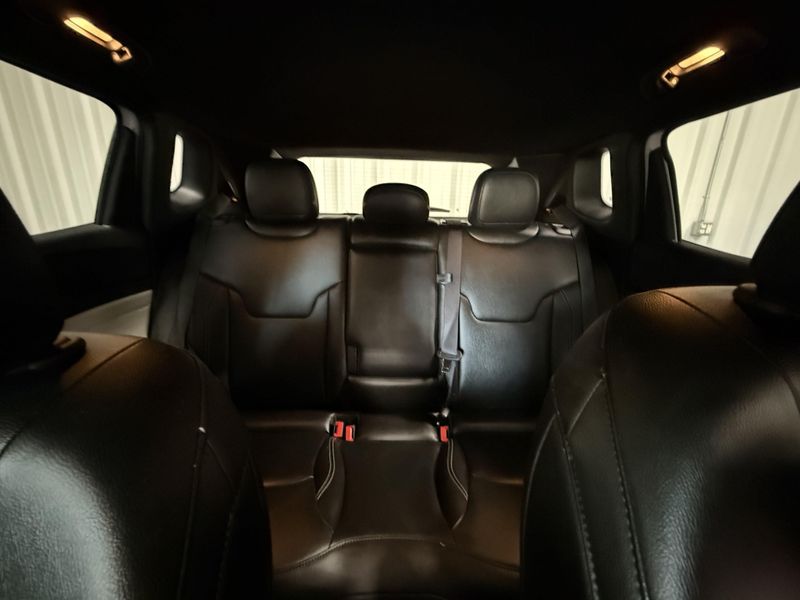 Used 2025 Jeep Compass LimitedImage 24