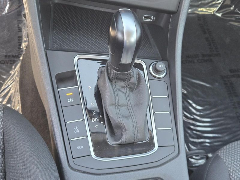 Used 2019 Volkswagen Jetta S Auto w/SULEV
