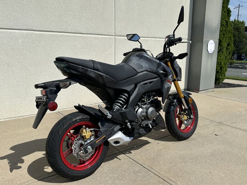 2024 Kawasaki Z125 PROImage 3