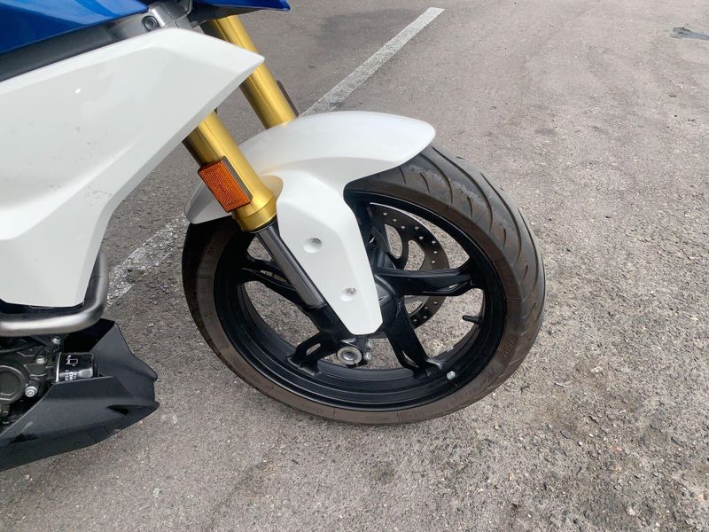 2021 BMW G 310 R Image 14