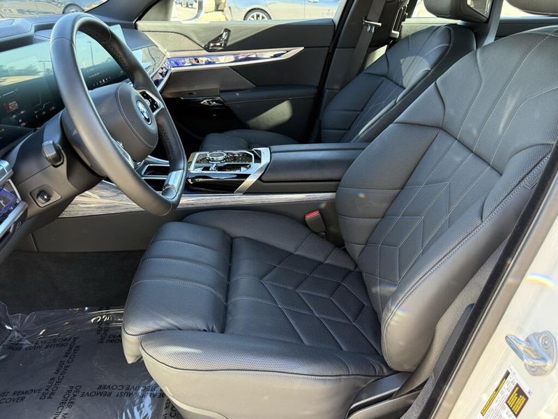 Used 2025 BMW i7 eDrive50Image 21