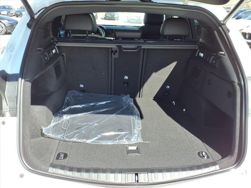 New 2026 Alfa Romeo Stelvio SprintImage 10