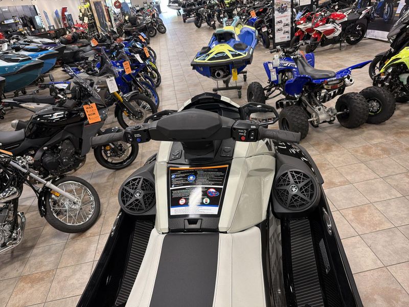 New 2026 Yamaha VX CRUISER HO W&sol;AUDIO Image 23