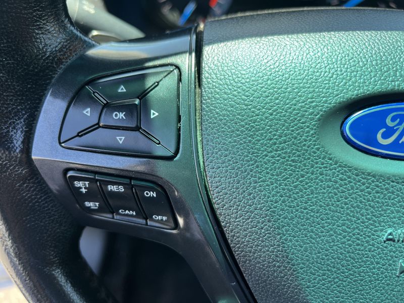 2016 Ford Explorer XLTImage 11