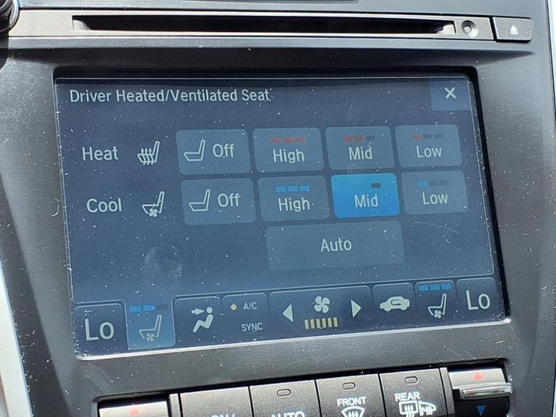 2019 Acura TLX 3.5L Advance PkgImage 16
