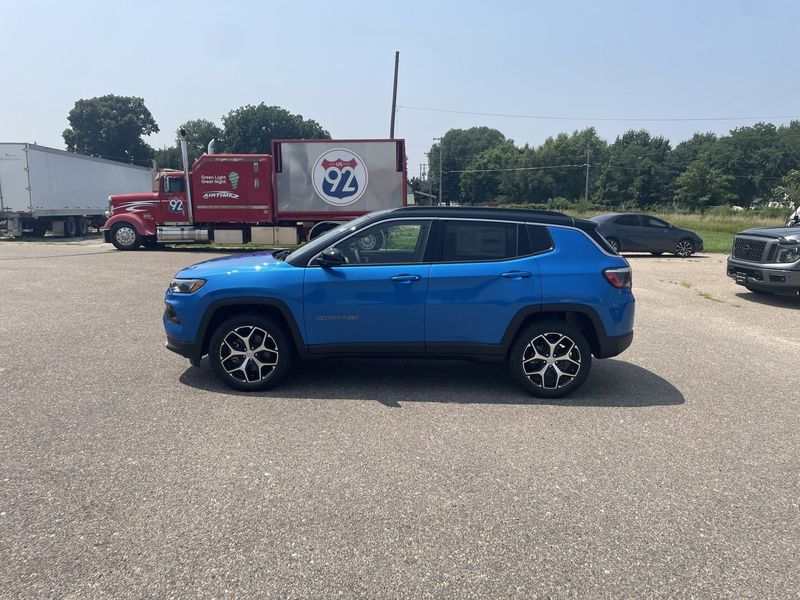 2024 Jeep Compass Limited 4x4Image 5