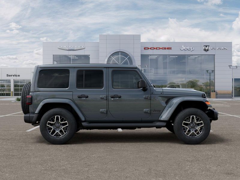 New 2026 Jeep Wrangler 4-door SaharaImage 21
