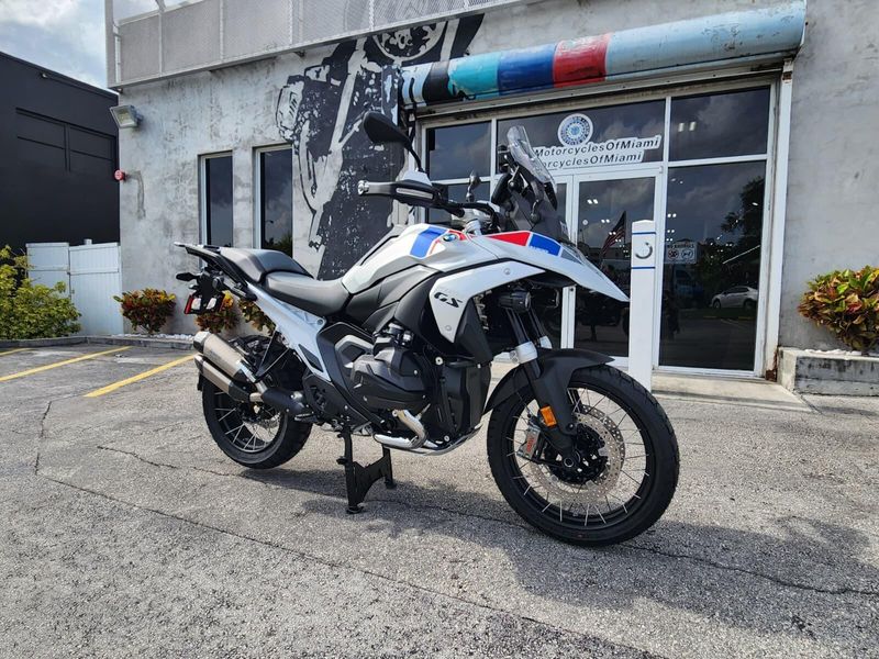 2026 BMW R 1300 GSImage 10
