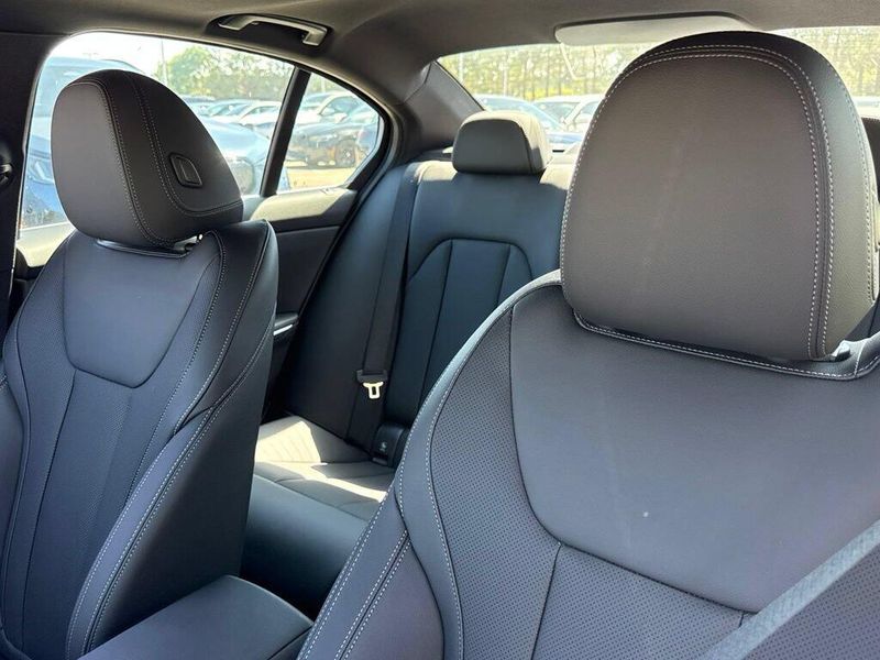 New 2026 BMW 3 Series 330iImage 19