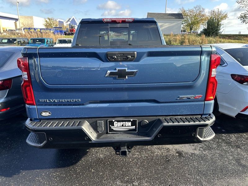 2024 Chevrolet Silverado 1500 ZR2Image 10