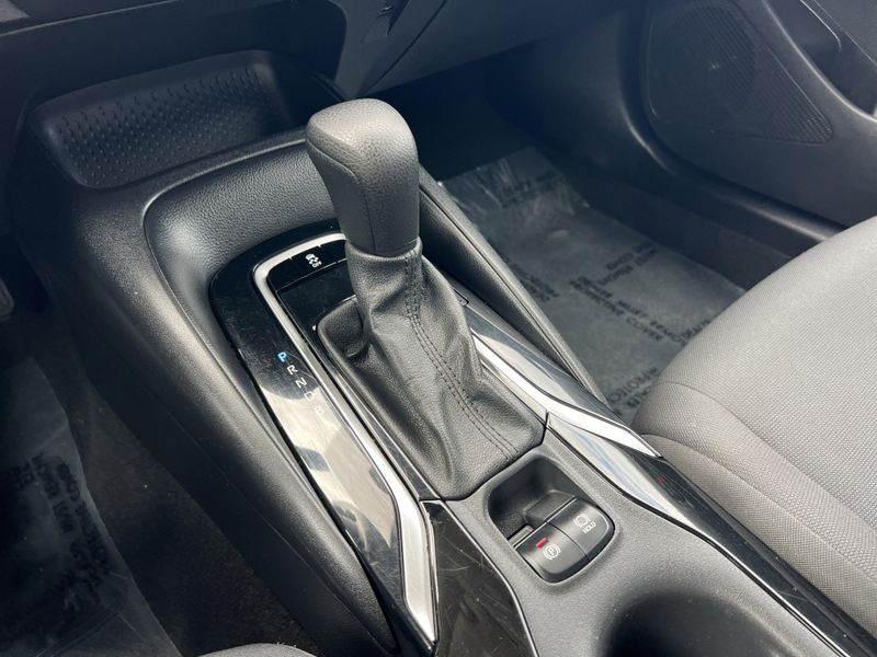 Used 2022 Toyota Corolla LEImage 15