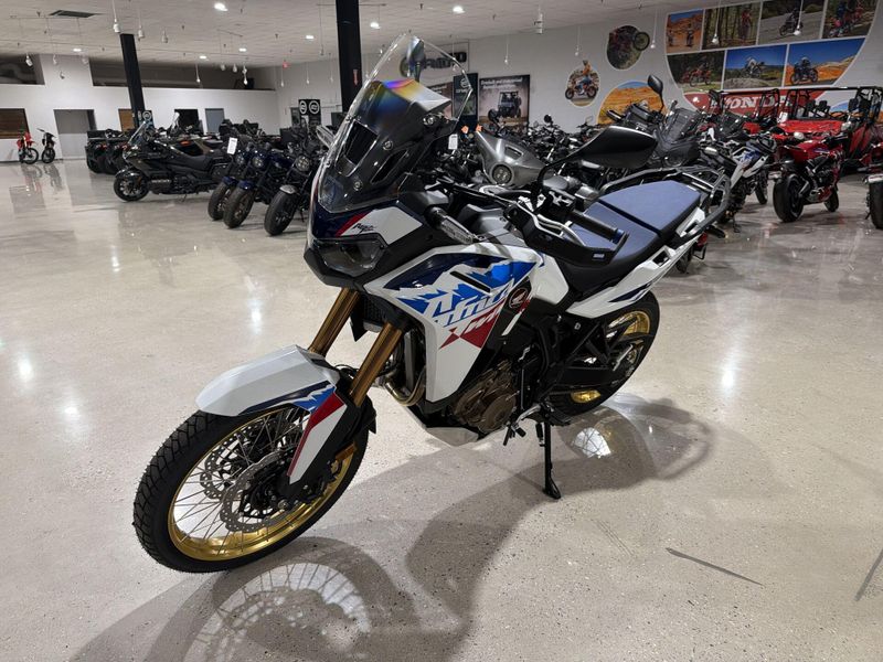 New 2026 Honda AFRICA TWIN DCT Image 13