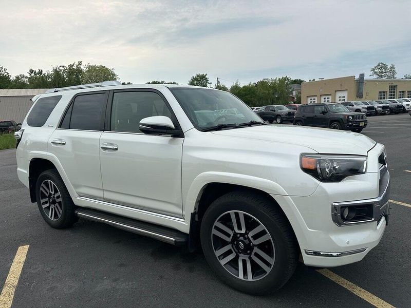 2016 Toyota 4Runner LimitedImage 1