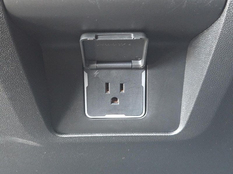 Used 2024 Chevrolet Tahoe 2WD 4dr LT