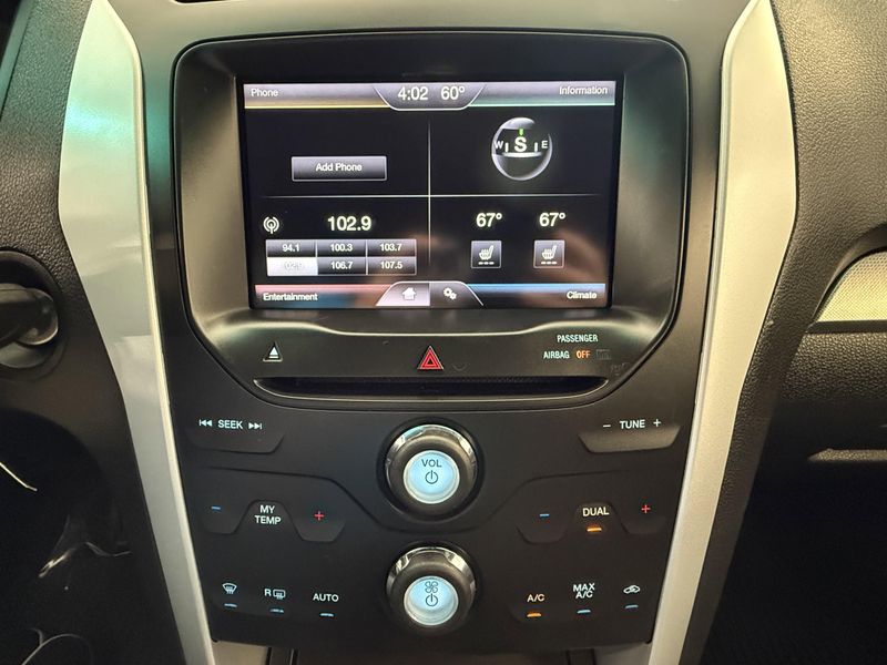 Used 2015 Ford Explorer XLTImage 28