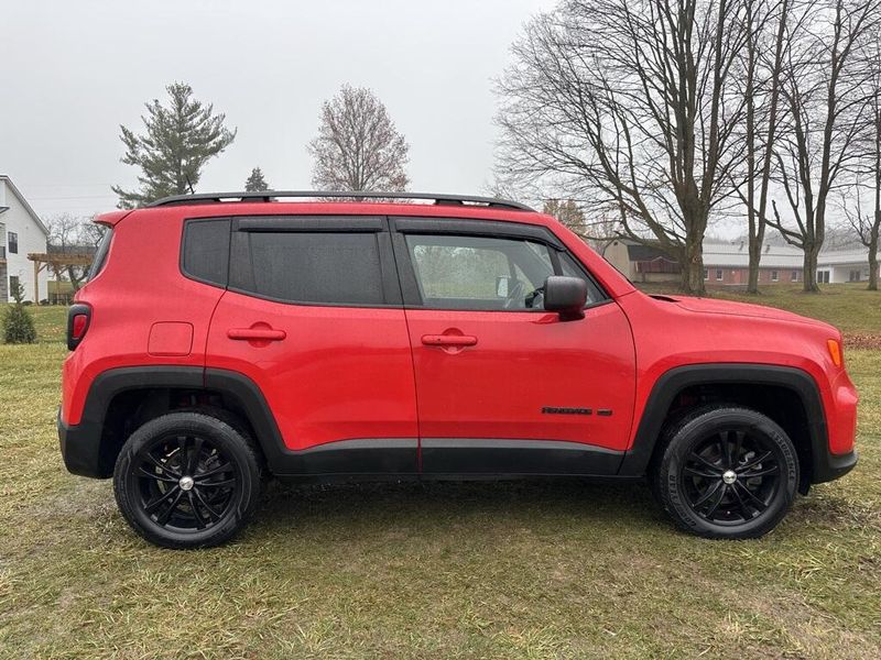 2021 Jeep Renegade Latitude photo 2