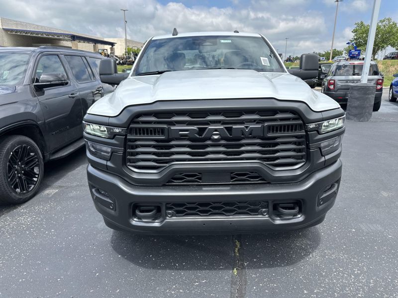 2025 RAM 2500 Tradesman Crew Cab 4x4 8
