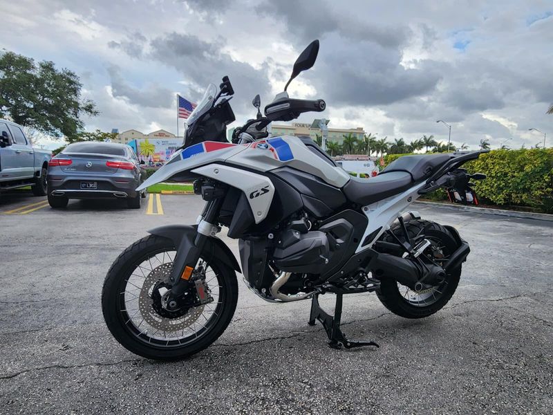 2026 BMW R 1300 GSImage 4