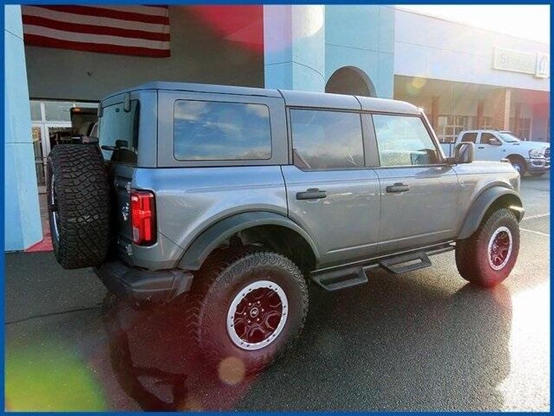 2023 Ford Bronco Outer BanksImage 6