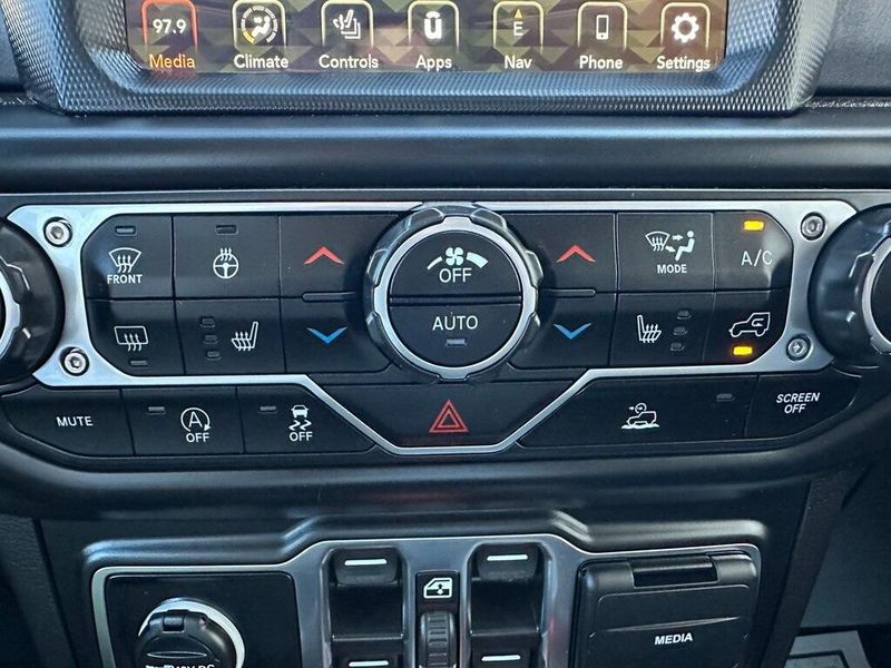2021 Jeep Gladiator Mojave photo 6