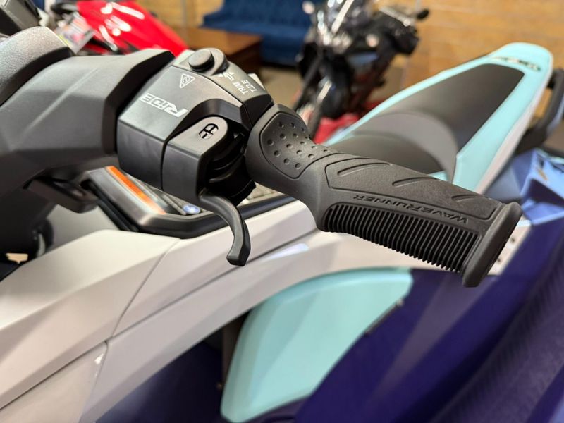 New 2025 Yamaha JETBLASTER LTD Image 17